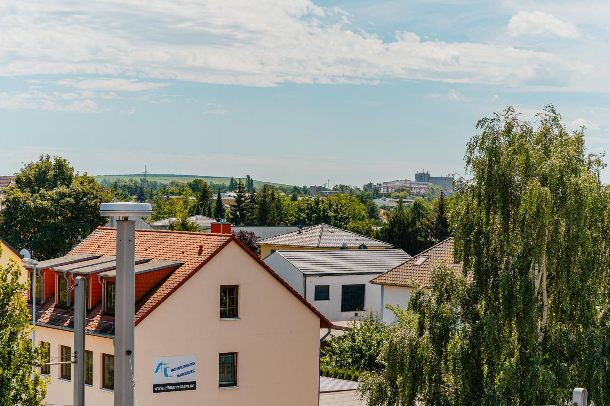 Zentrale Wohlfuehlwohnung - Ideal Fuer Ihren Urlaub Oder Die Geschaeftsreise Magdeburg Exterior photo